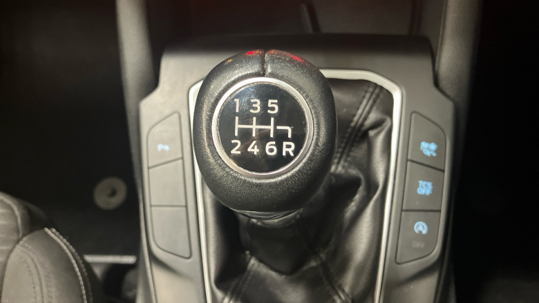 Ford Focus 1.0 EcoBoost Hybrid mHEV 125 Titanium Edition 5dr Petrol Hatchback